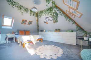 Bedroom- click for photo gallery